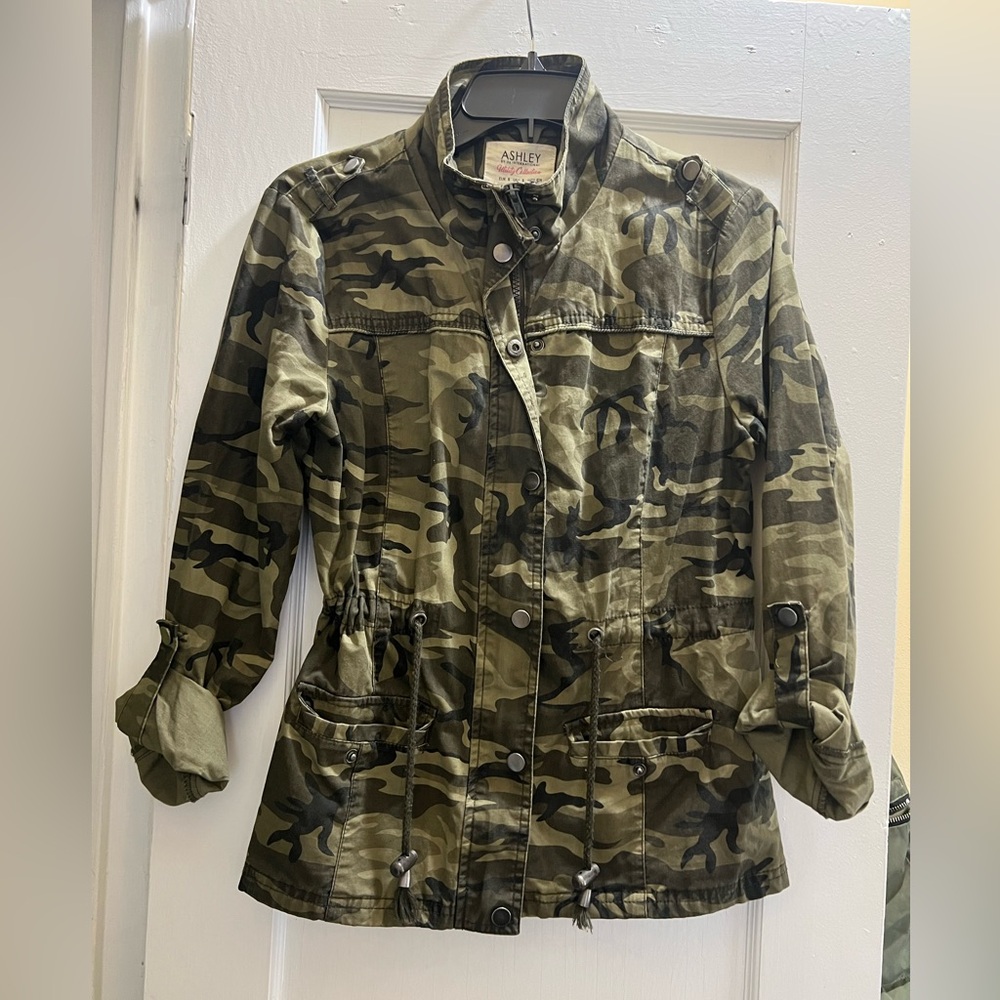 Ashley By 26 Women's Camouflage Tiger Embellished Jacket Size Small - Picture 3 of 8